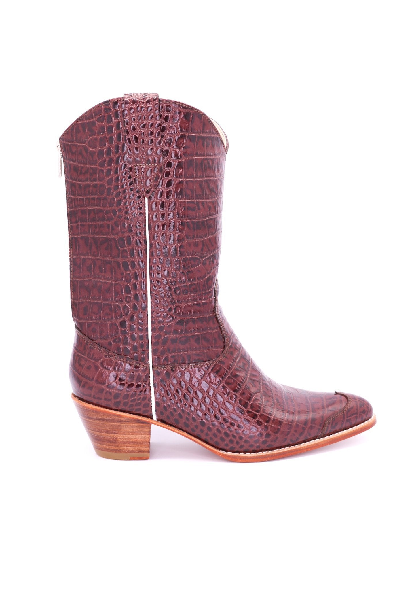 CROCODILE EMBOSSED CLEAN COWBOY BOOTS MICHELLE MOMO NEW YORK