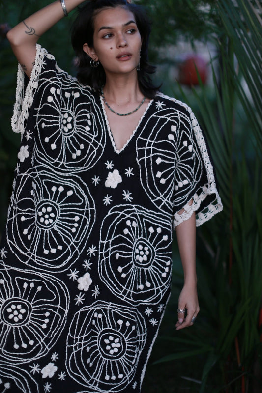 Dream City Kaftan Caroline MOMONEWYORK