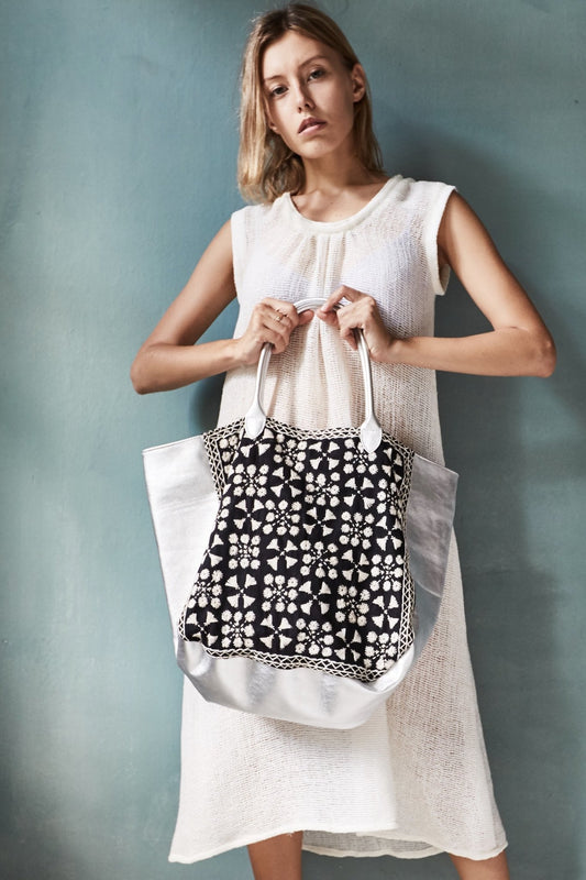 EMBROIDERED BAG Linda MOMO NEW YORK