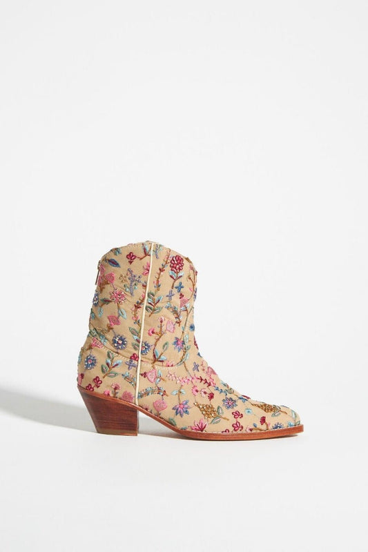 EMBROIDERED WESTERN BOOTS SUSAN X ANTHROPOLOGIE - sustainably made MOMO NEW YORK sustainable clothing, boots slow fashion