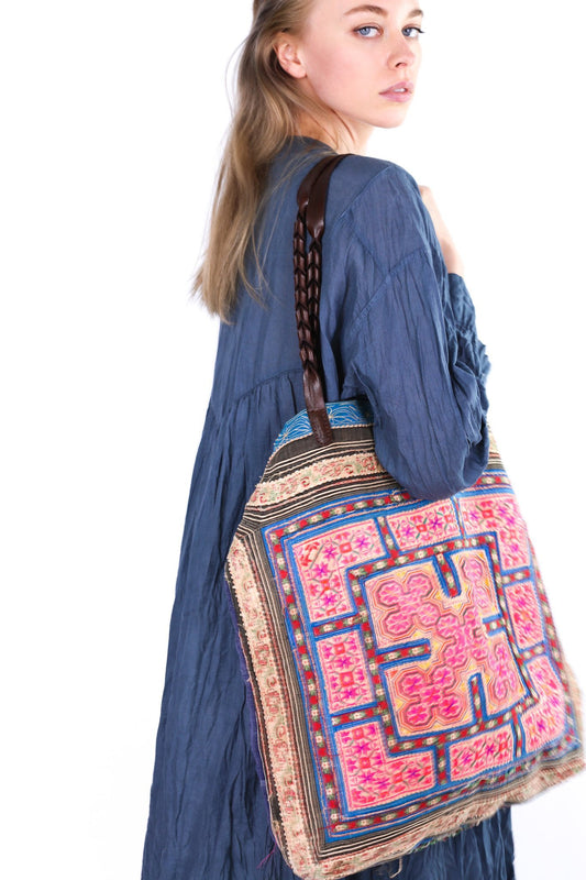 MY ALL TIME FAVORITE TRIBAL TOTE BAG BILLIE JEAN - MOMO NEW YORK