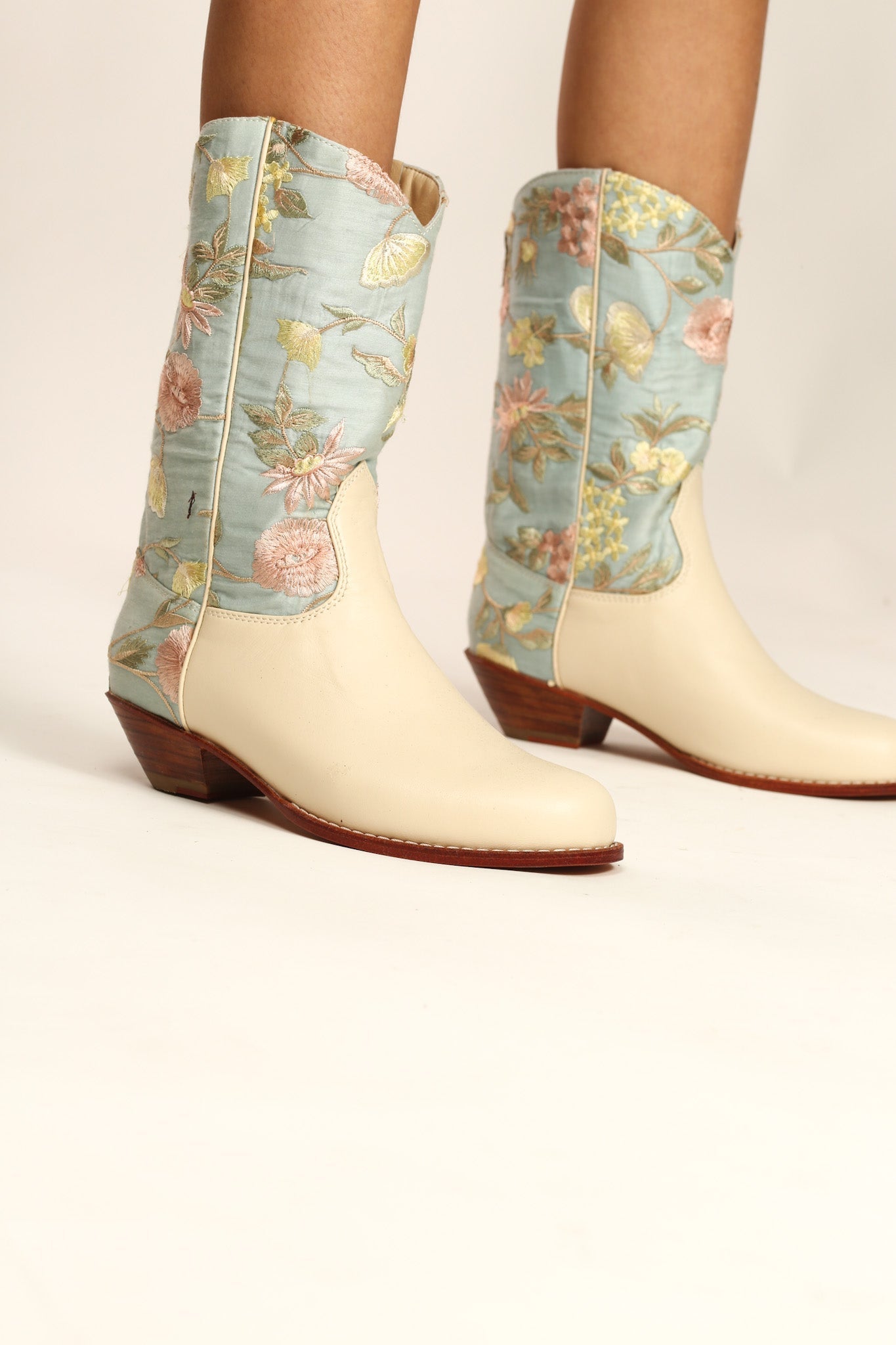 ROUND TOE BOOTS VENTURA - sustainably made MOMO NEW YORK sustainable clothing, boots slow fashion